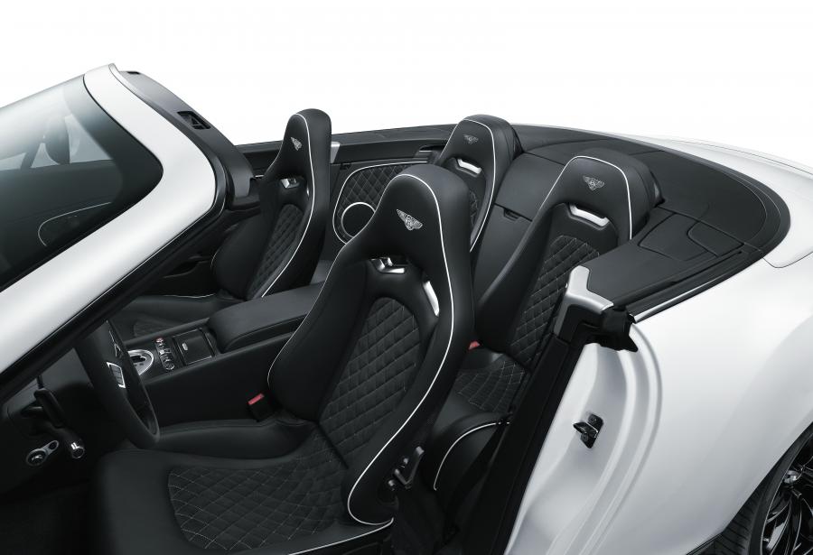 Интерьер Bentley Continental SuperSports Convertible 2010 года  (фото 75 из 108)